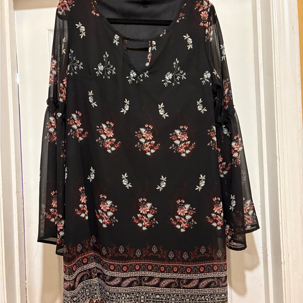 Xhilaration Black Tunic with Floral Accents